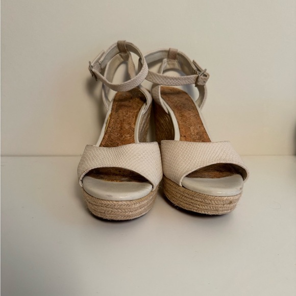 Gianni Bini Cream Wedge Sandals with Ankle Strap size 11 - Picture 2 of 5